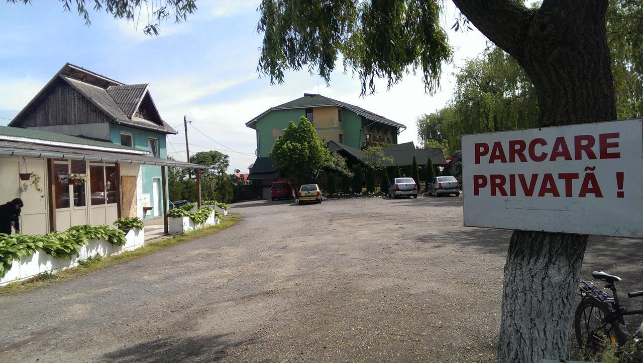 Pensiunea Brigi Satu Mare Exteriör bild